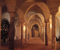 058 Gerace - La cripta della Cattedrale.GIF